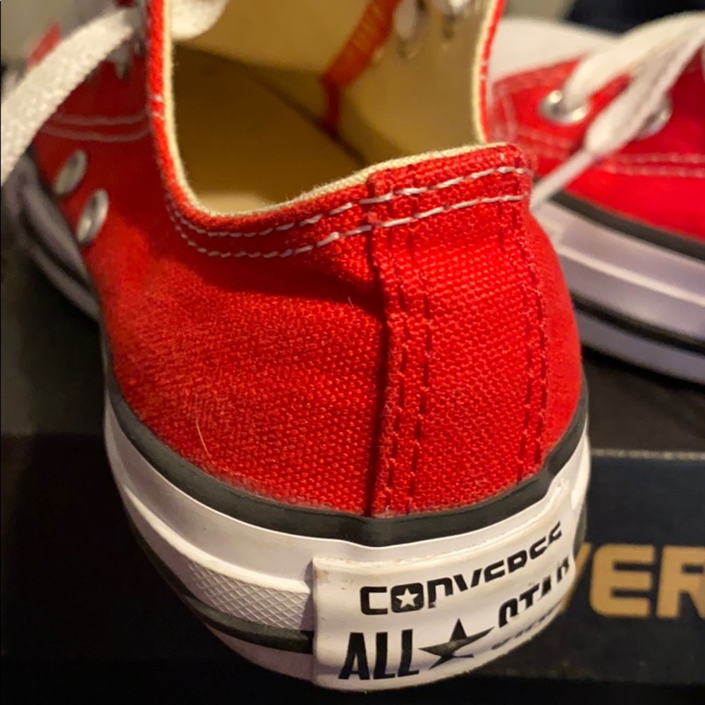 Converse - Picture 2 of 3